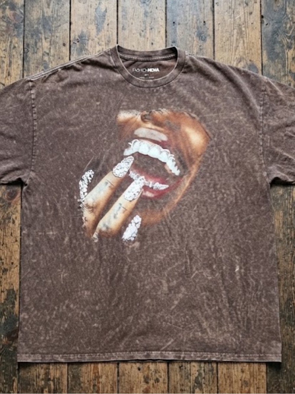 Trippin Out shirt size XL Brown
